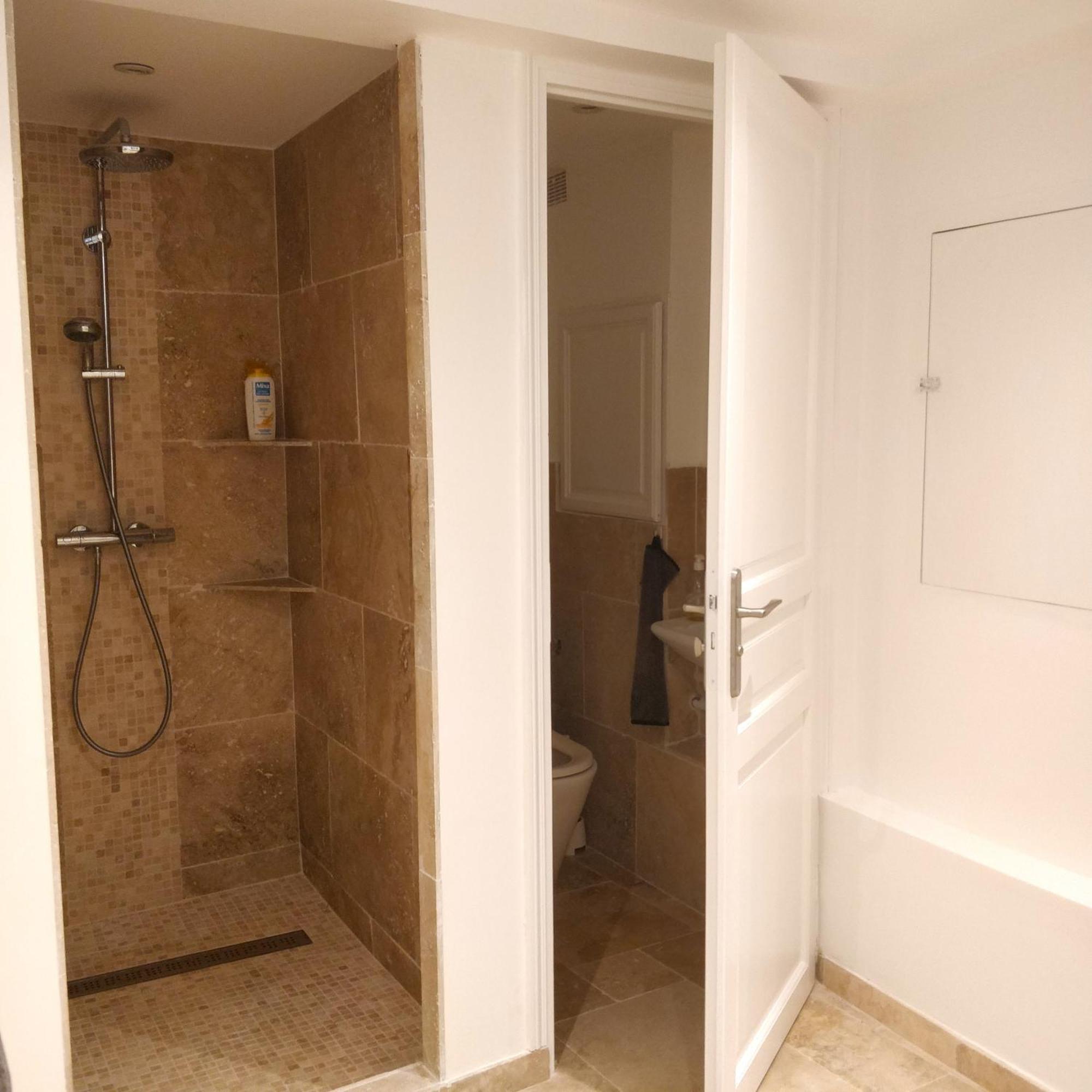 La Beluga Hotel Сен Максим Екстериор снимка